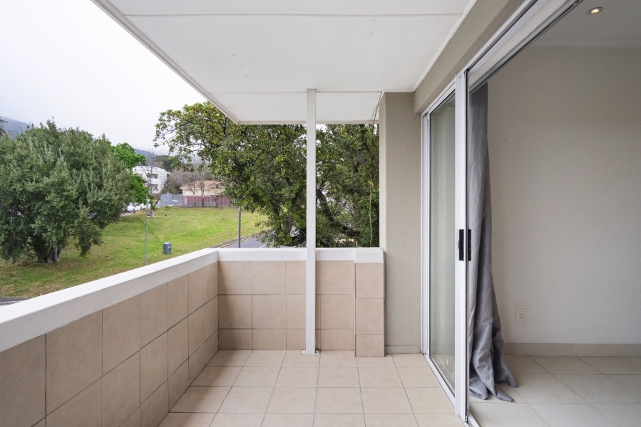 2 Bedroom Property for Sale in Oranjezicht Western Cape